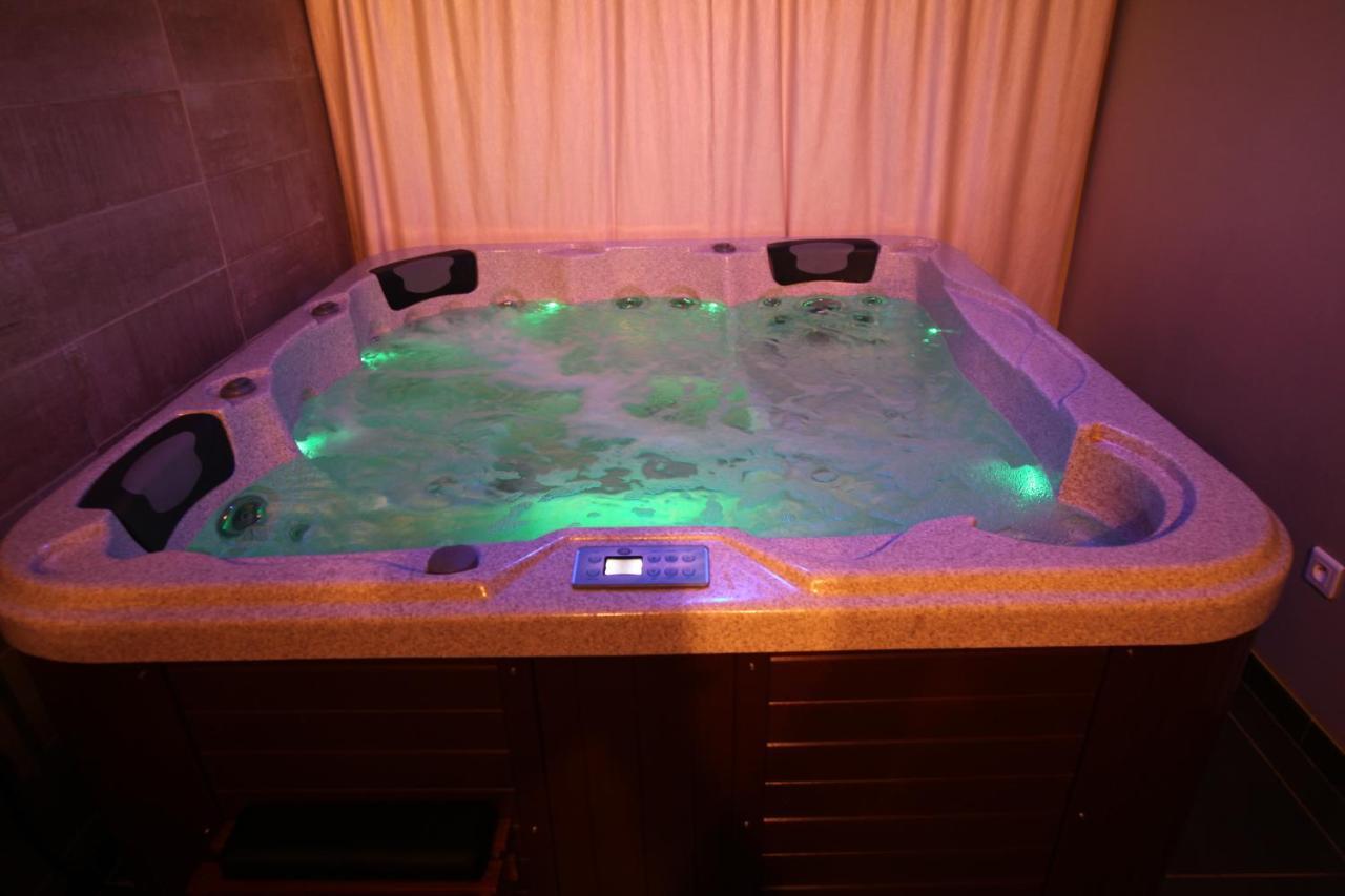 בוקר Suite Spa Acces Autonome מראה חיצוני תמונה